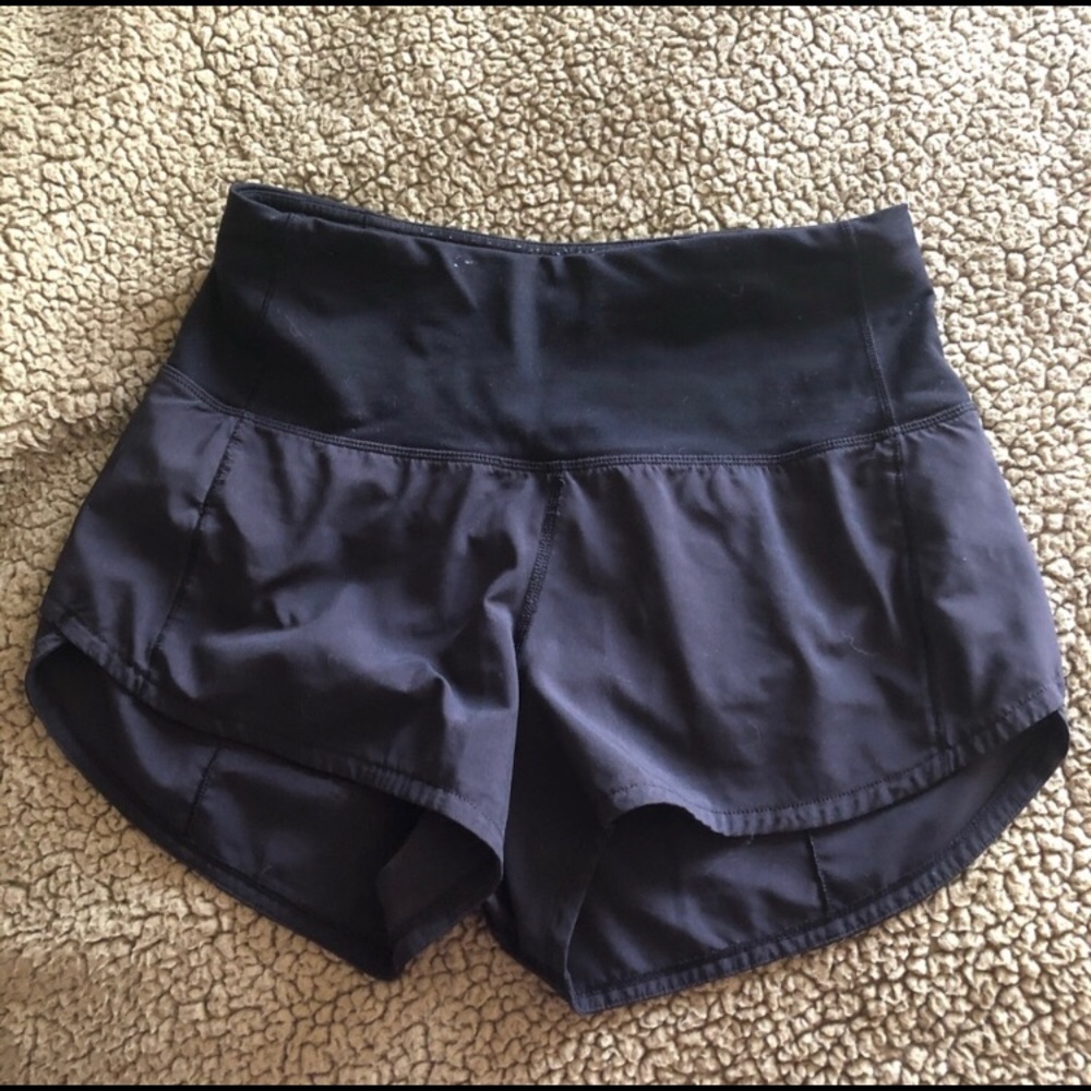 black lulu shorts